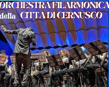 Orchestra Filarmonica della Città di Cernusco diretta sul palco